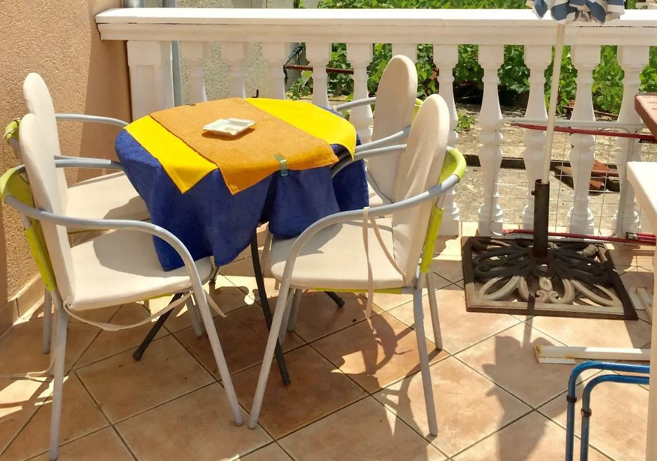 Apartman Luna Punat 0*,