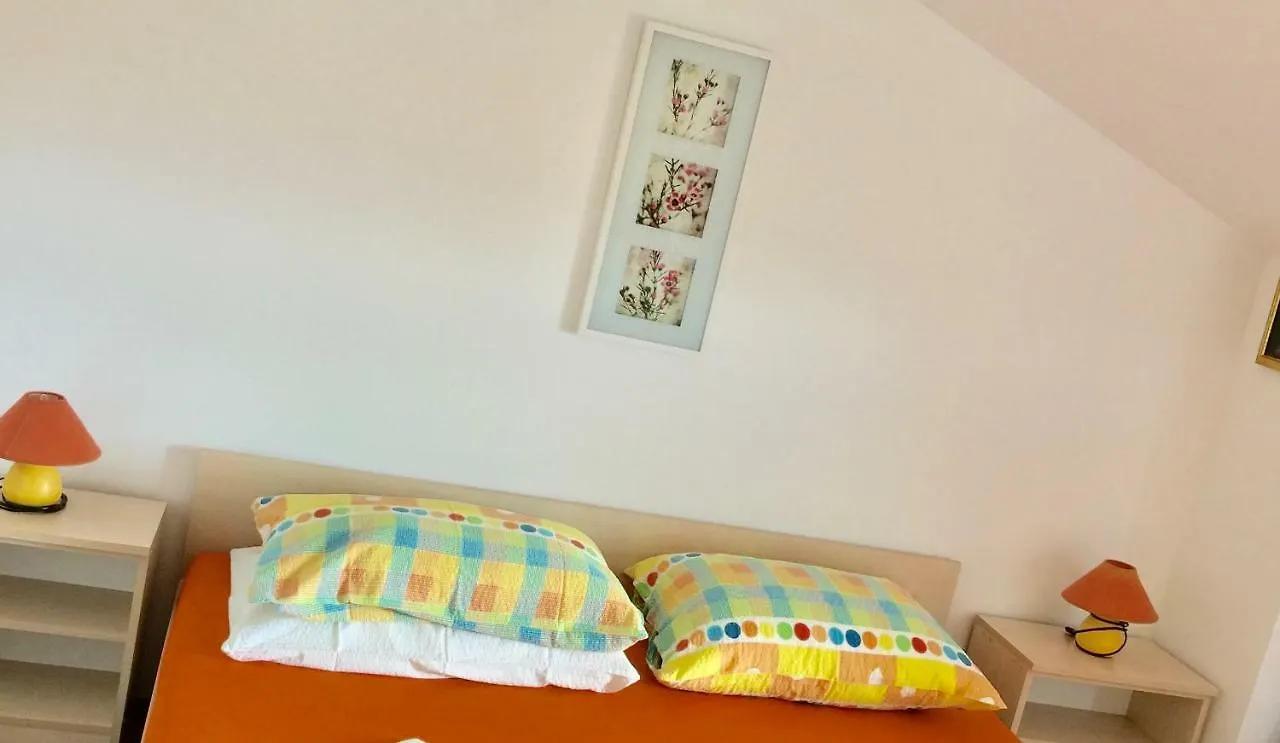 Apartamento Apartman Luna Punat